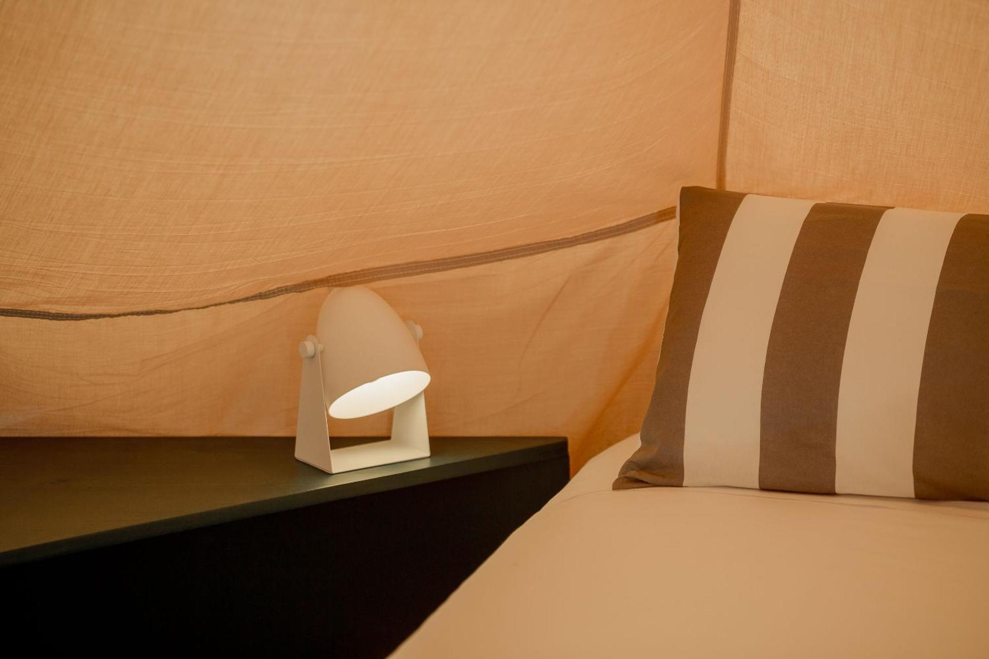Отель Holacamp Sitges Fun Экстерьер фото